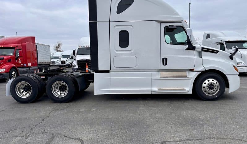 2025 Freightliner Cascadia image 4