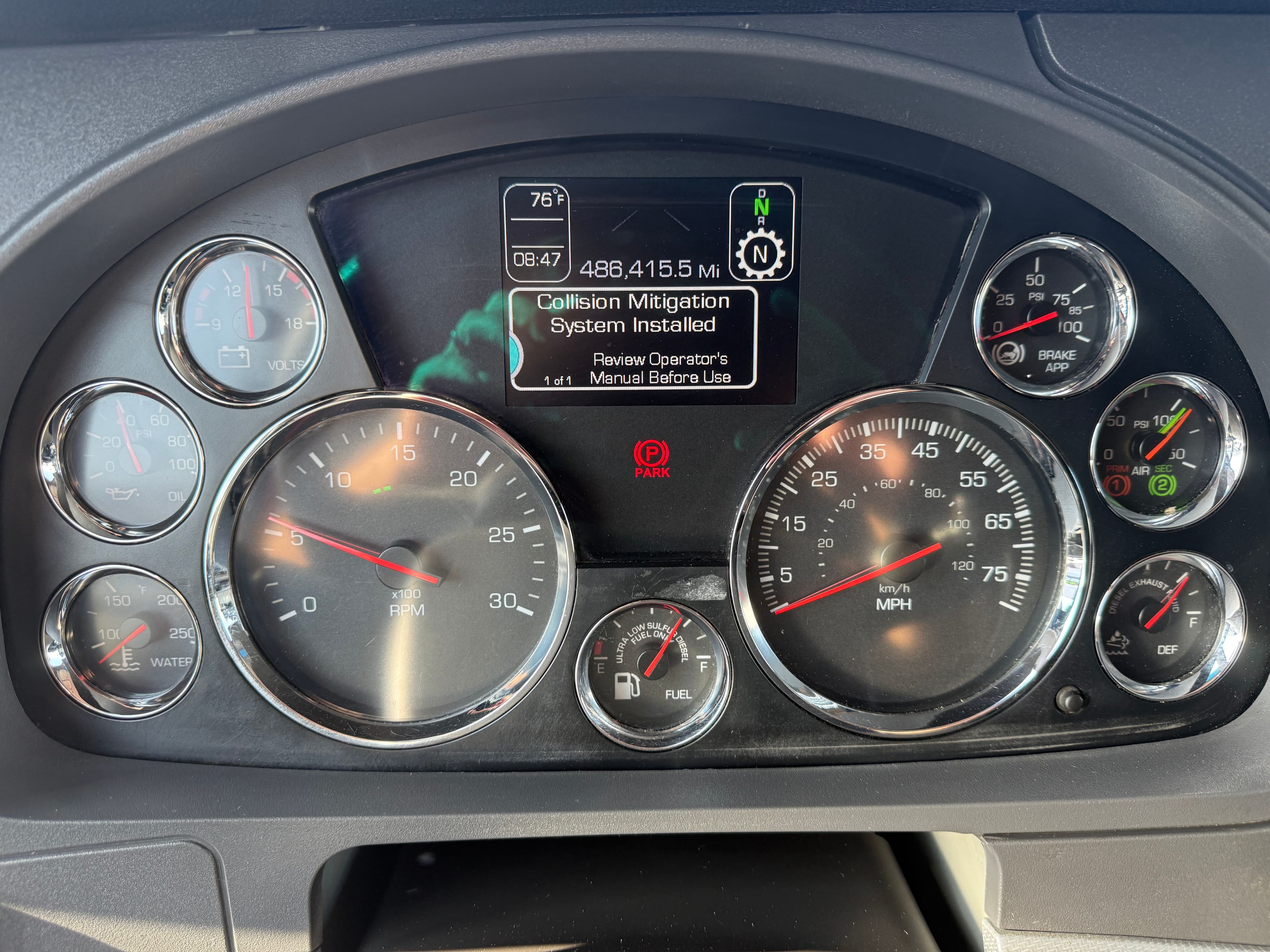 2020 Kenworth T680 image 23