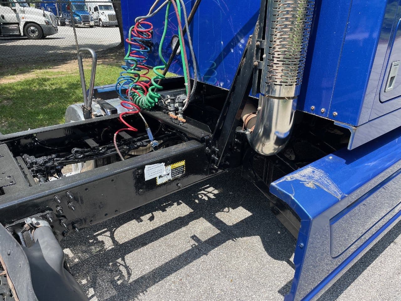 2019 Mack Anthem image 14