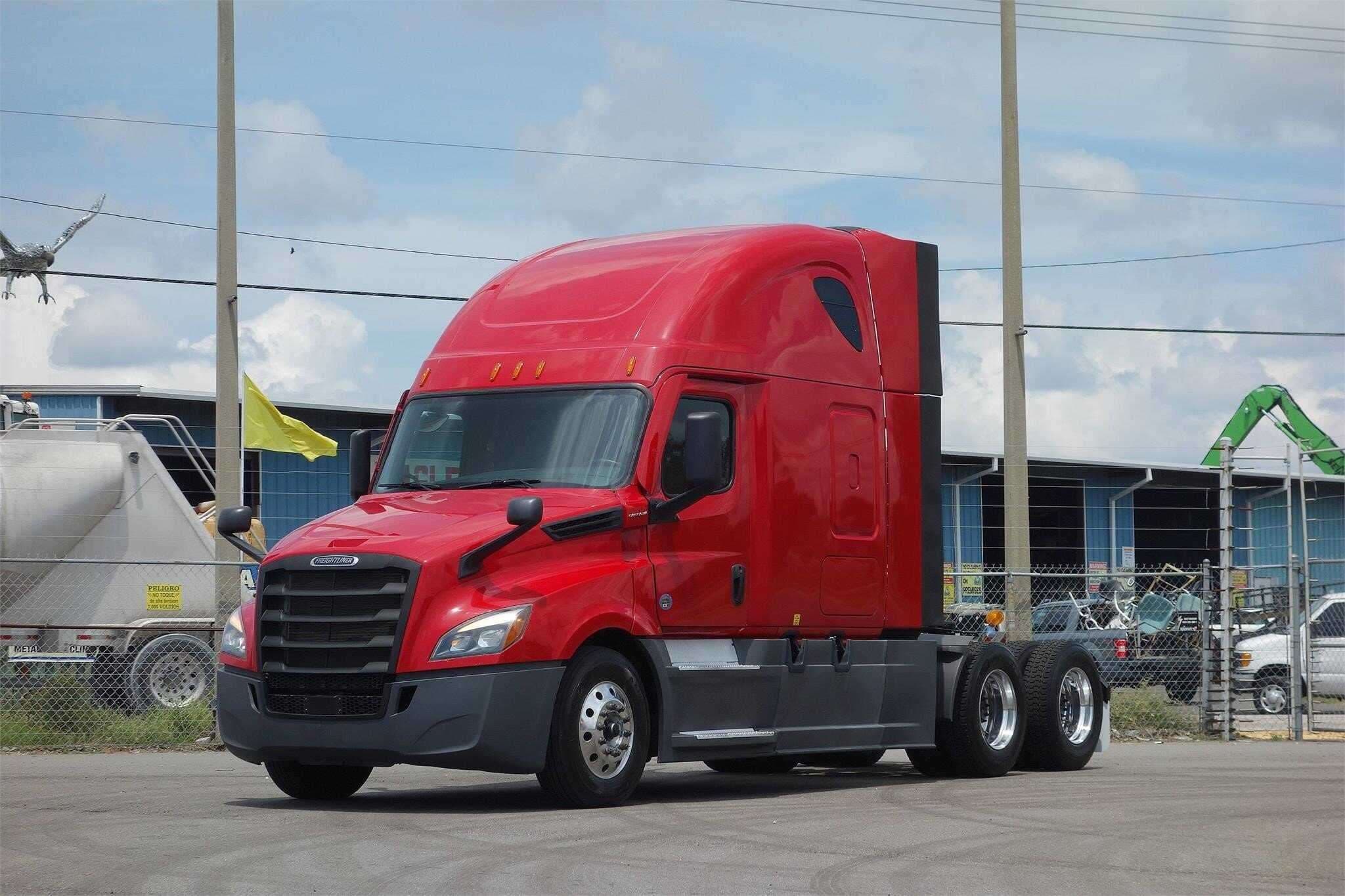 2020 Freightliner Cascadia 126 image 1