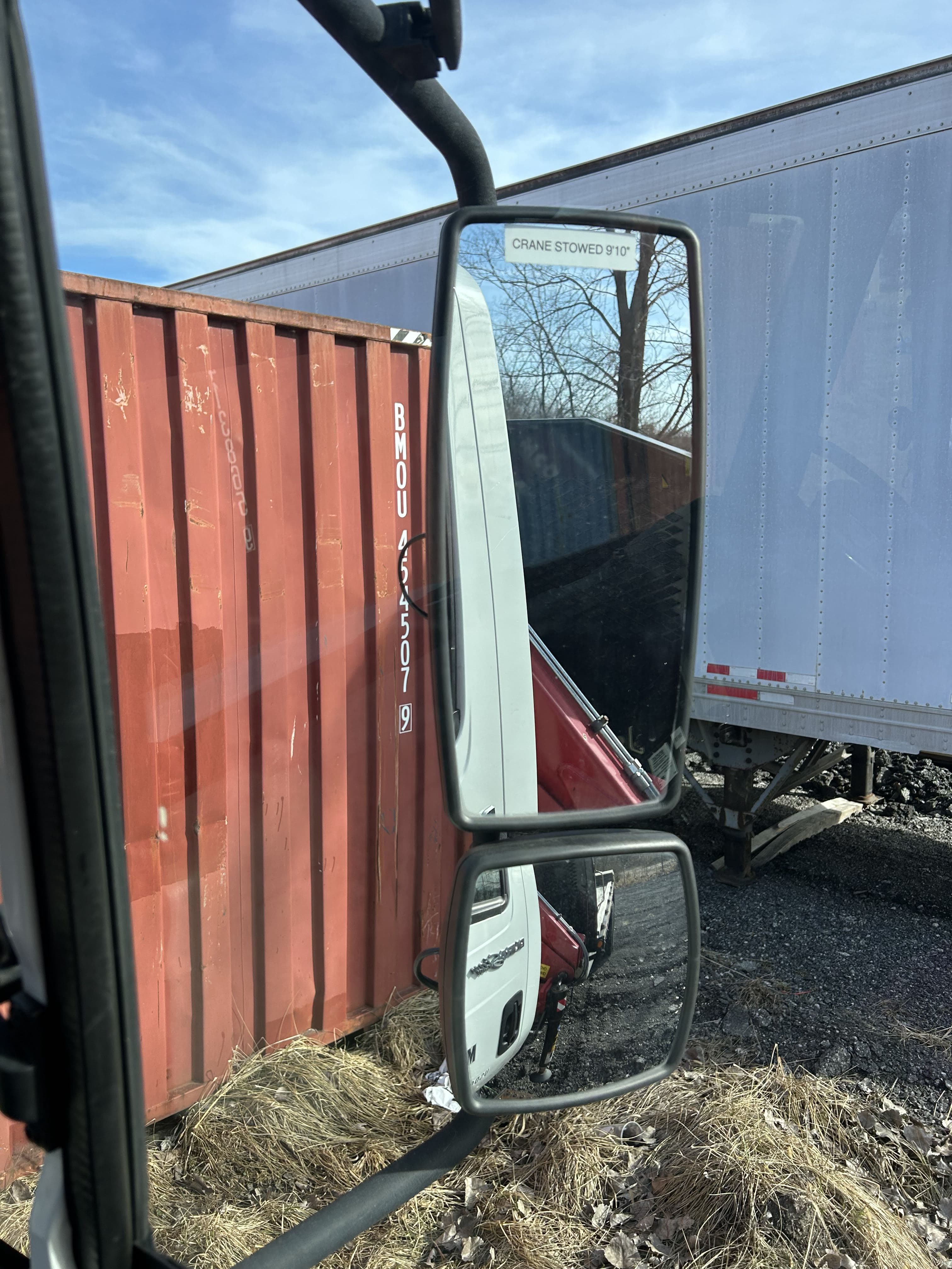 2014 International 4300 Knuckleboom Mounted Crane image 13