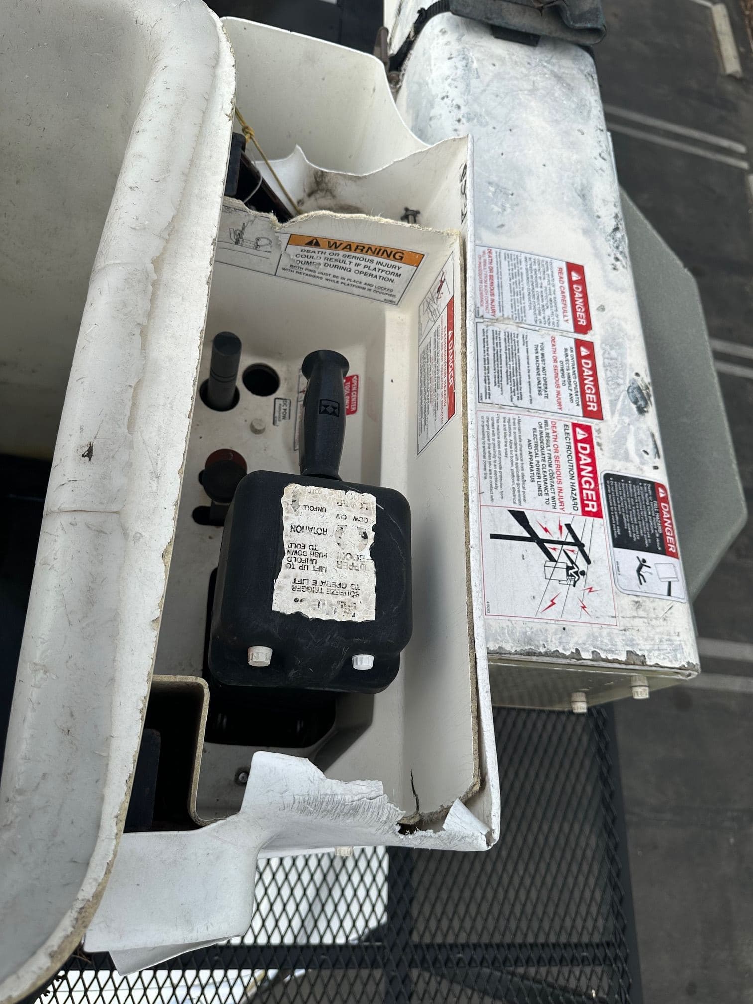 2010 Ford F-750 Forestry Tree Truck image 38