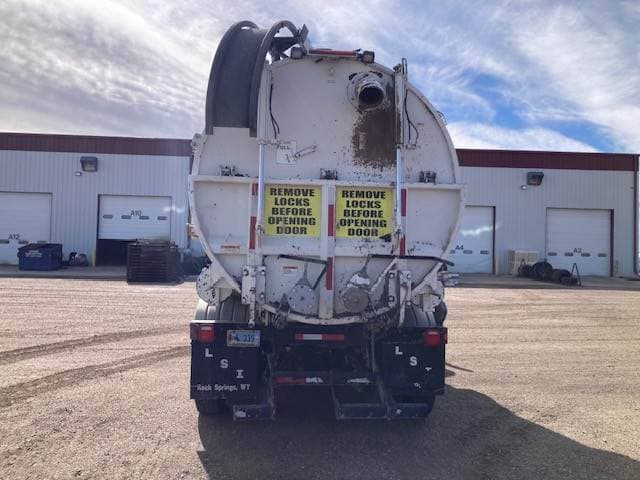 2019 Peterbilt 567 image 3