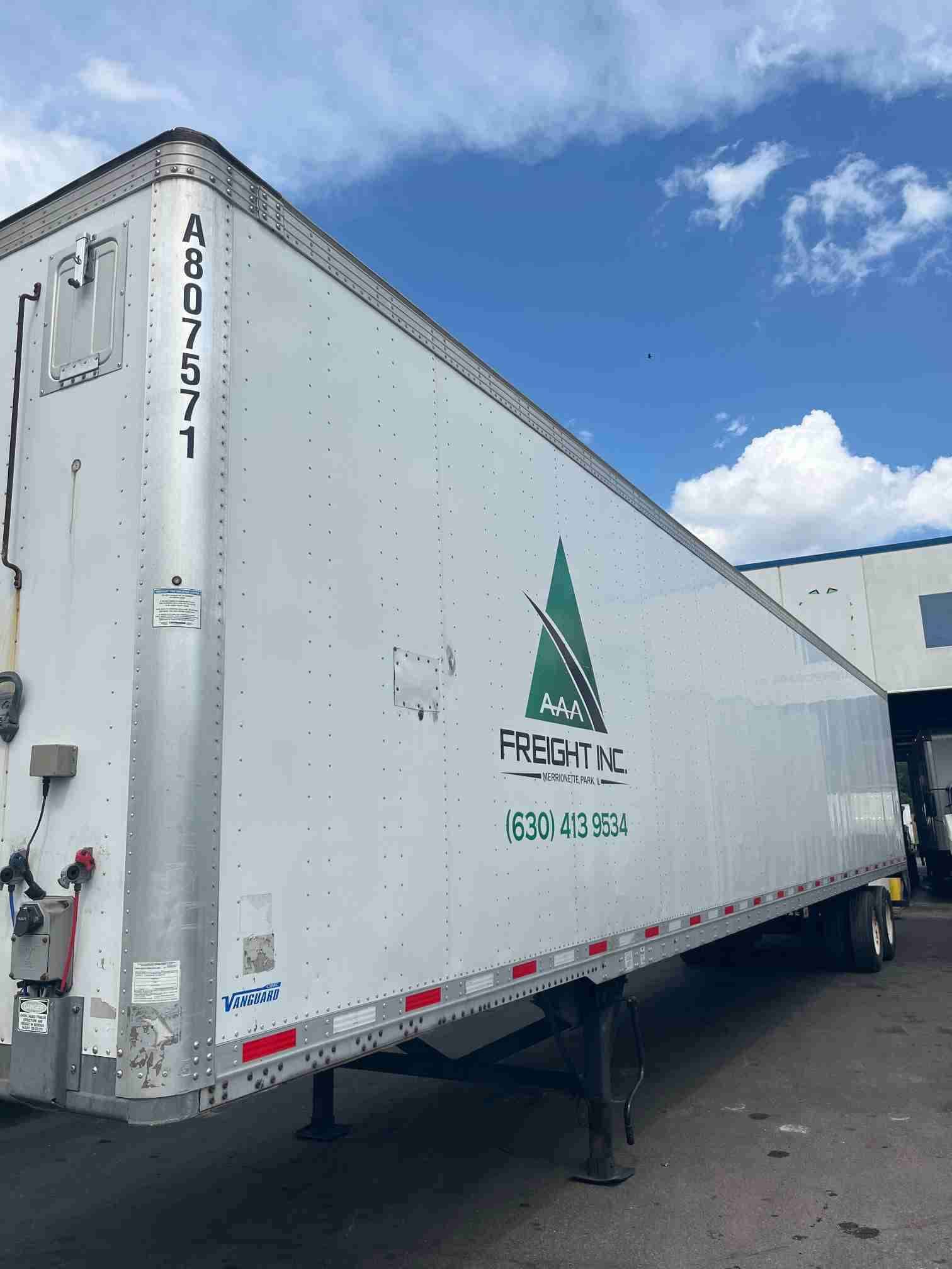 2018 Vanguard 53` Dry Van image 1