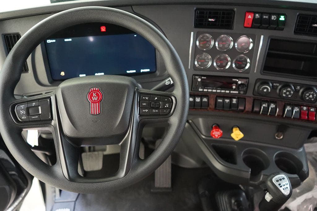 New 2027 KENWORTH W990 image 2
