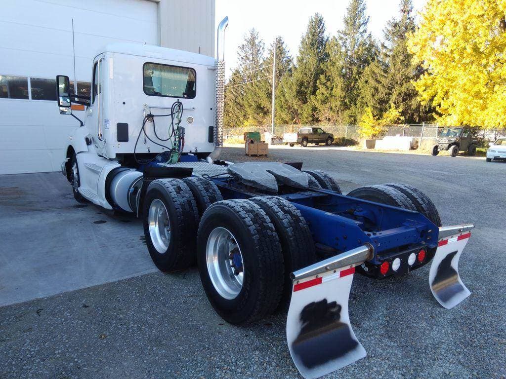 2020 Kenworth T680 image 3