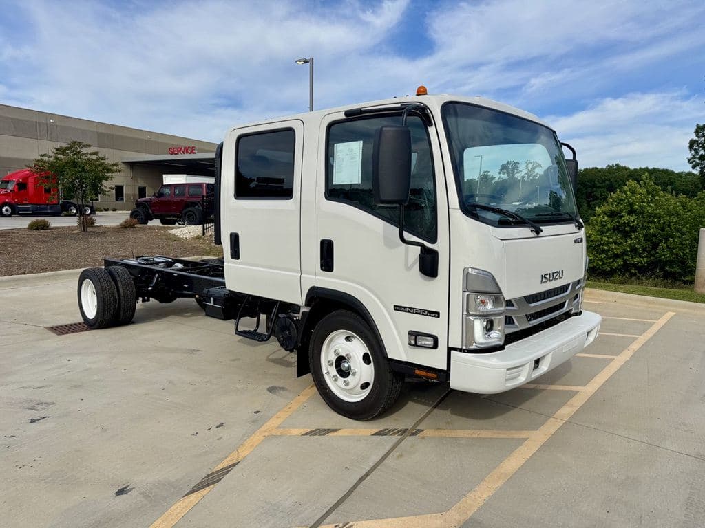 New 2027 ISUZU NPR-HD image 1