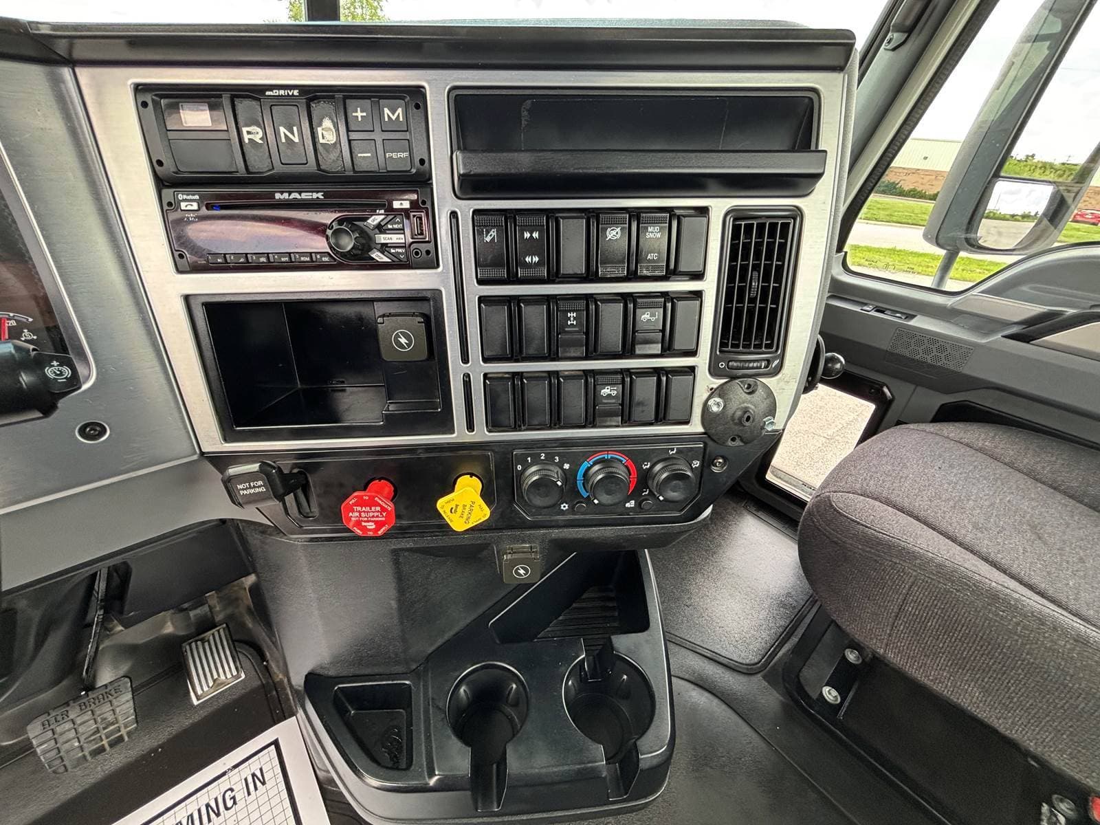 2020 Mack Anthem Day Cab Truck, 90 Day Warranty , Zero Down Financing WAC , Dot Passing image 9