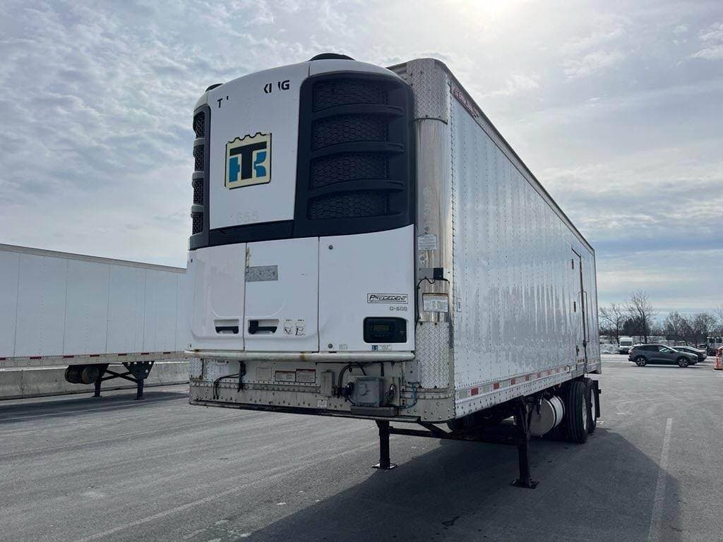 2016 Great Dane 40 ft Reefer Trailer - Sliding Axle, Roll up Door, Thermo King image 2