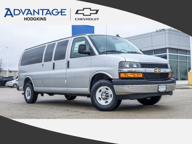 2025 Chevrolet Express 3500 LT 15 Passenger Van image 1