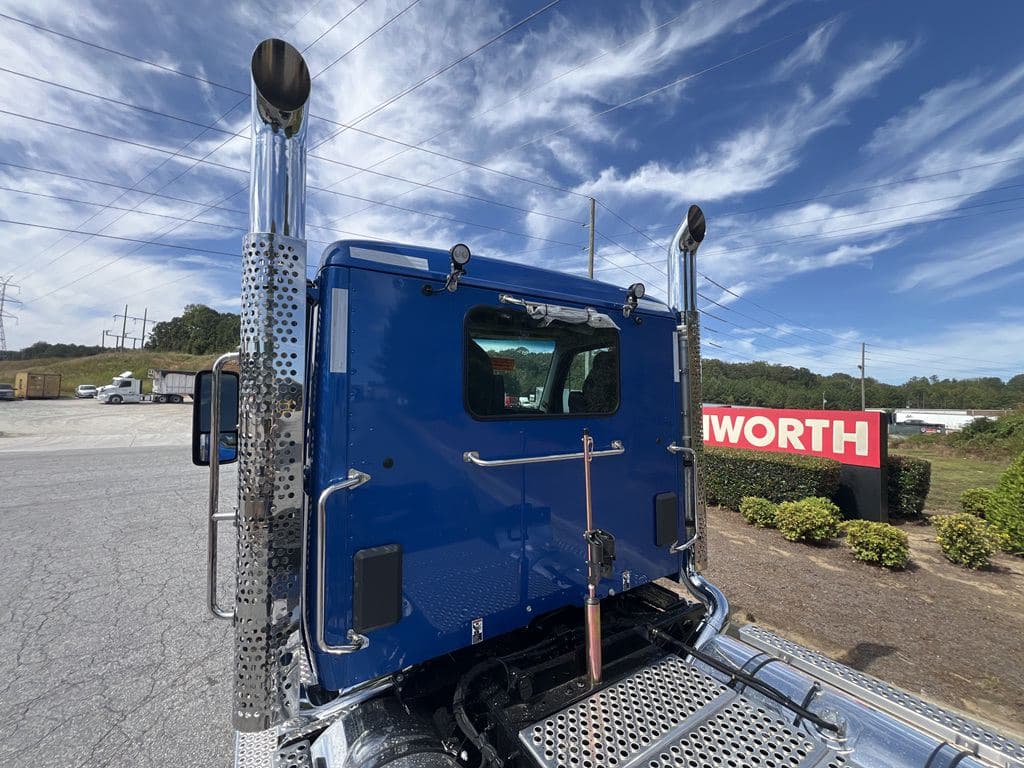 New 2026 KENWORTH W990 image 15