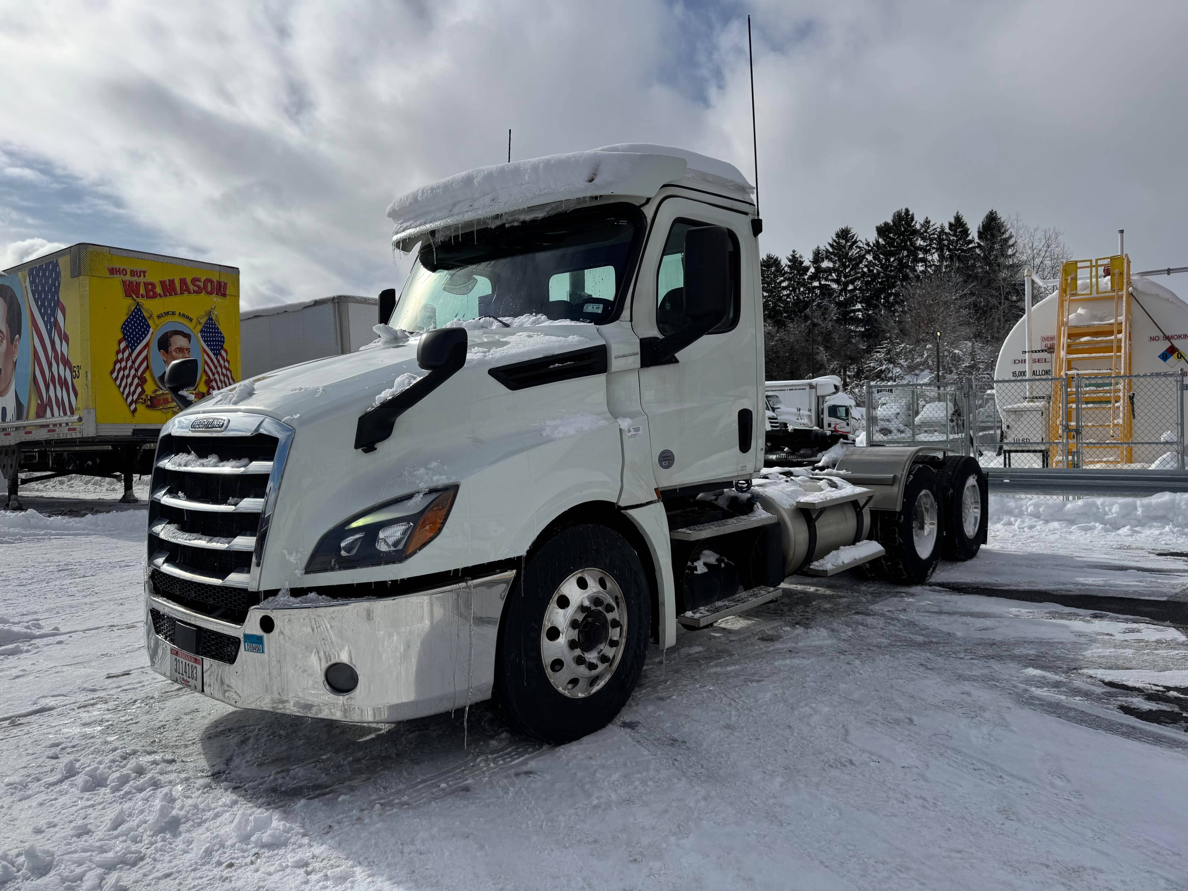 Used 2019 FREIGHTLINER/MERCEDES Conventional - Day Cab - NEW CASCADIA PX12664 image 2
