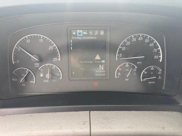 2021 Freightliner Cascadia 116 image 8