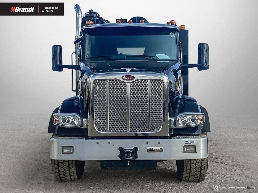 2023 Peterbilt 567 image 2