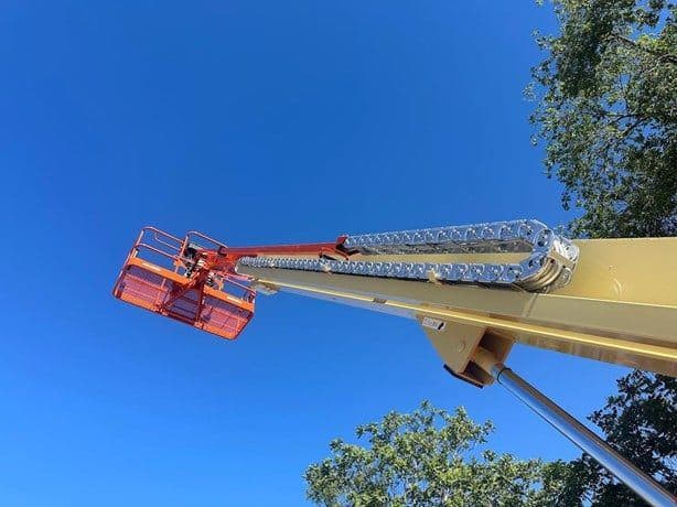 2015 JLG 600S image 6