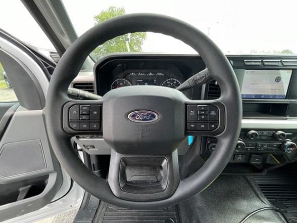 2024 Ford F550 image 26
