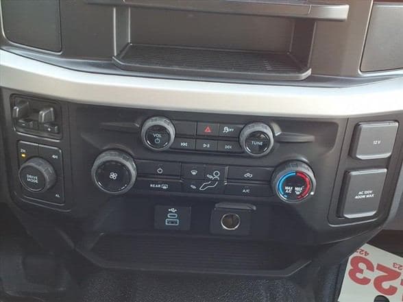 2026 Ford F550 image 21