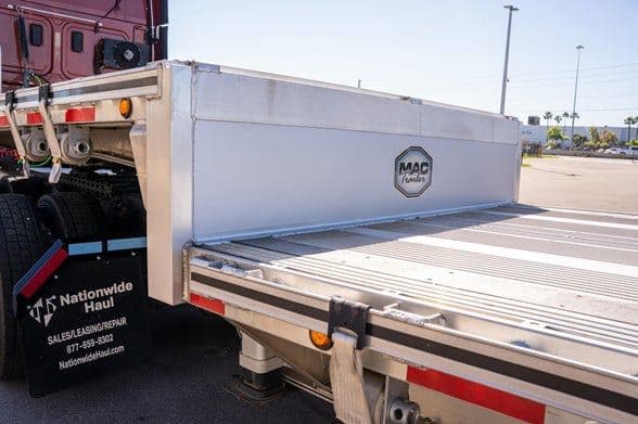 2026 Mac Trailer Mfg 1650 Cft image 3