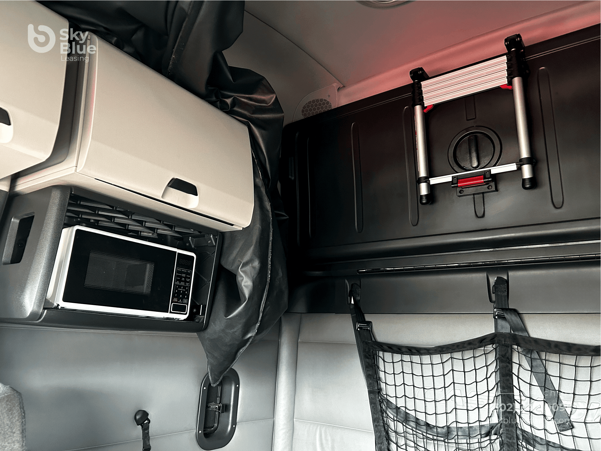 2022 Freightliner Cascadia image 11