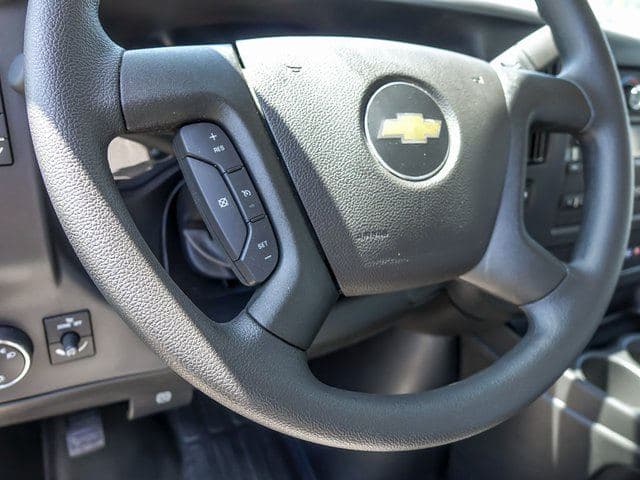 2025 Chevrolet Express 3500 Work Van Cutaway image 11