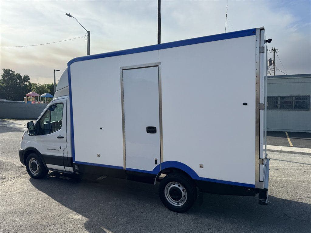 2023 Ford Transit T-350 image 9
