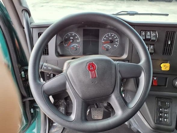 2025 Kenworth D5 image 28