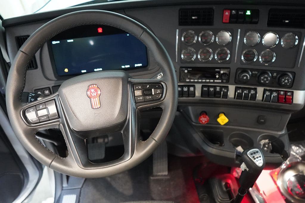 New 2027 KENWORTH W990 image 2