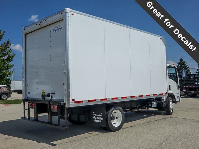 2025 Chevrolet 5500 XG LCF Gas Work Truck 16'x96"x7'6" Box Truck image 3
