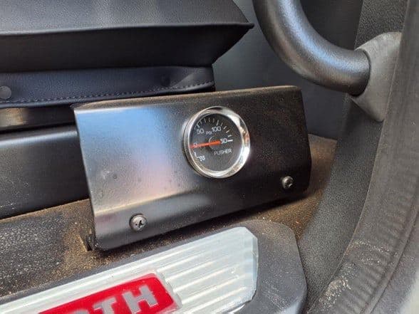 2025 Kenworth T880 image 14