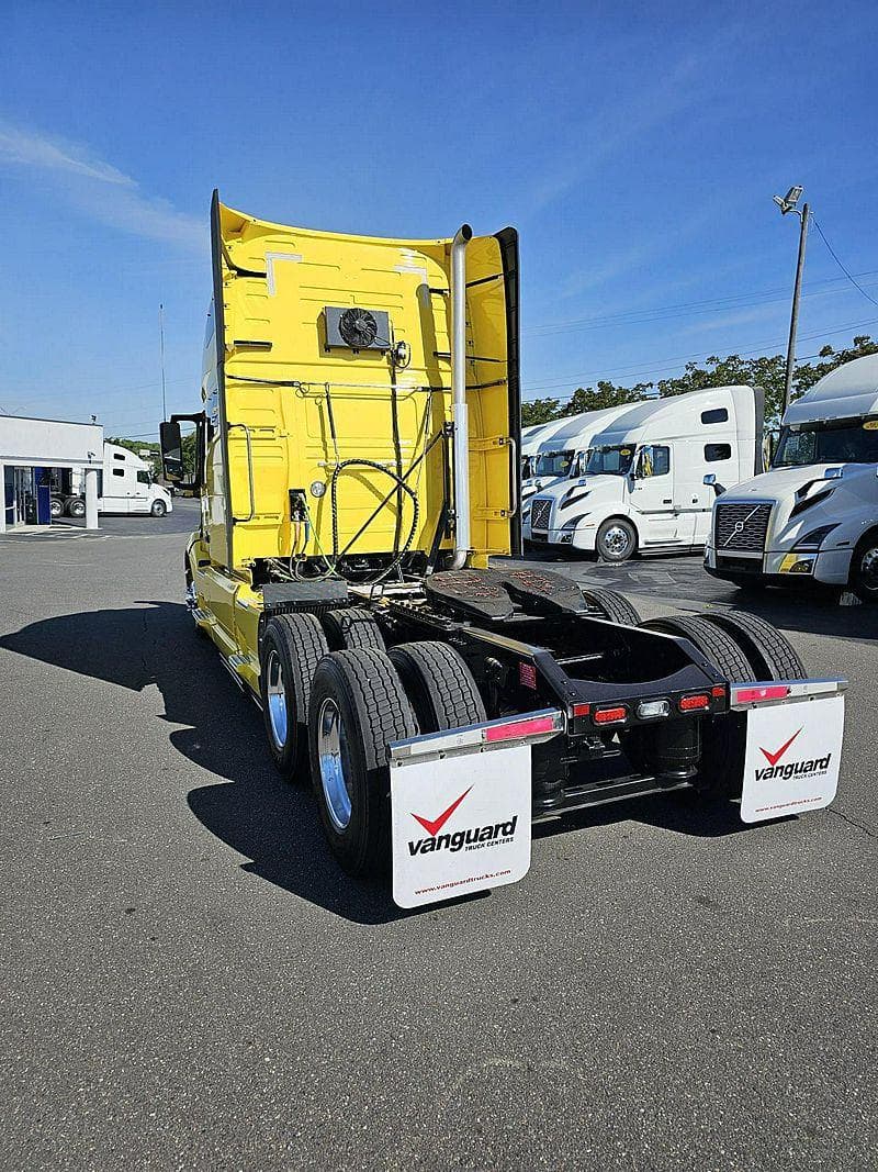 2024 Volvo VNL760 image 4