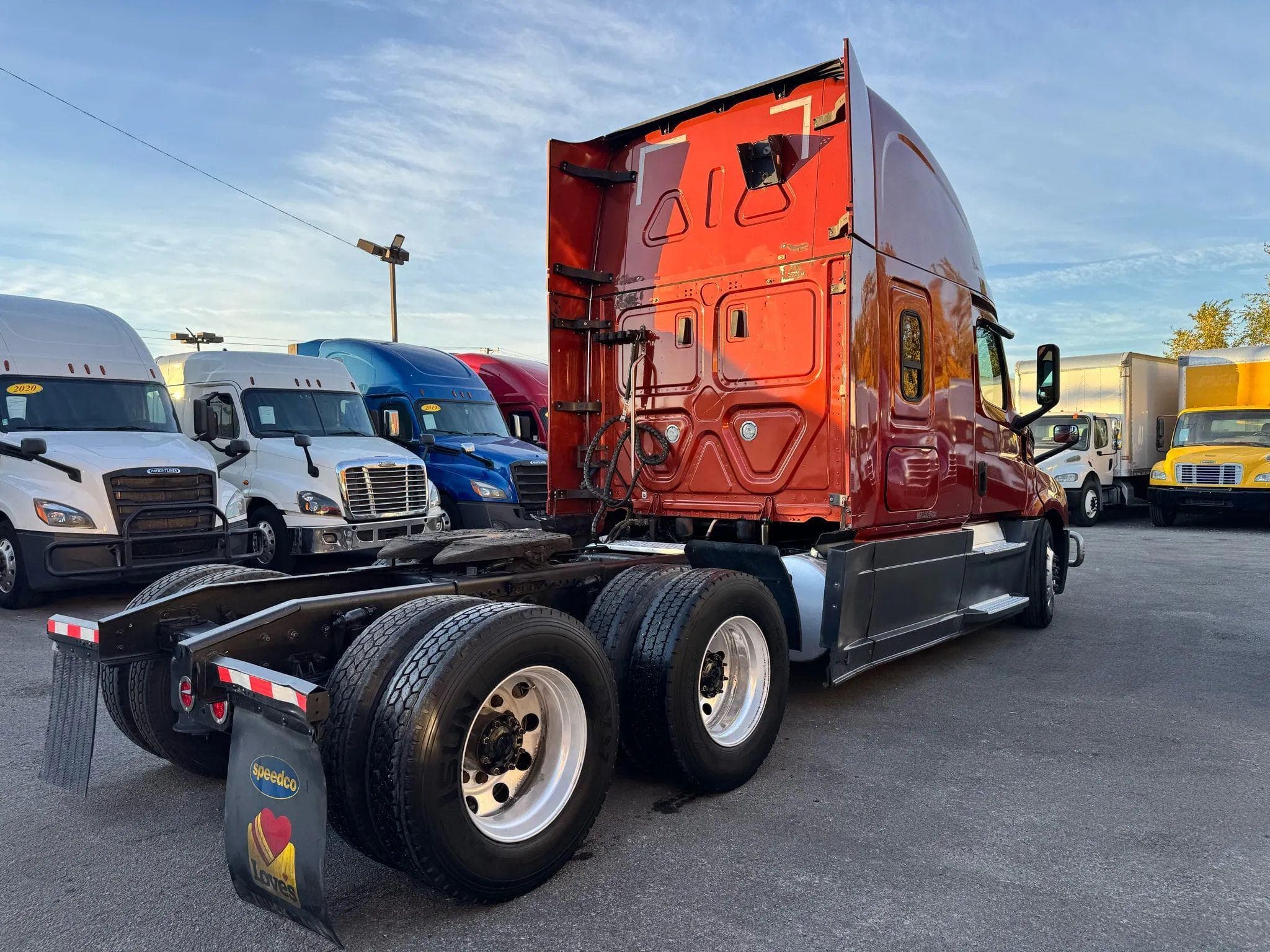 2020 Freightliner Cascadia image 7