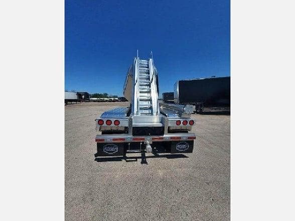 2025 Mac Trailer Mfg 1650 Cft image 15