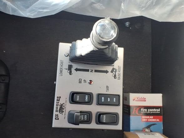 2026 Kenworth T880 image 14