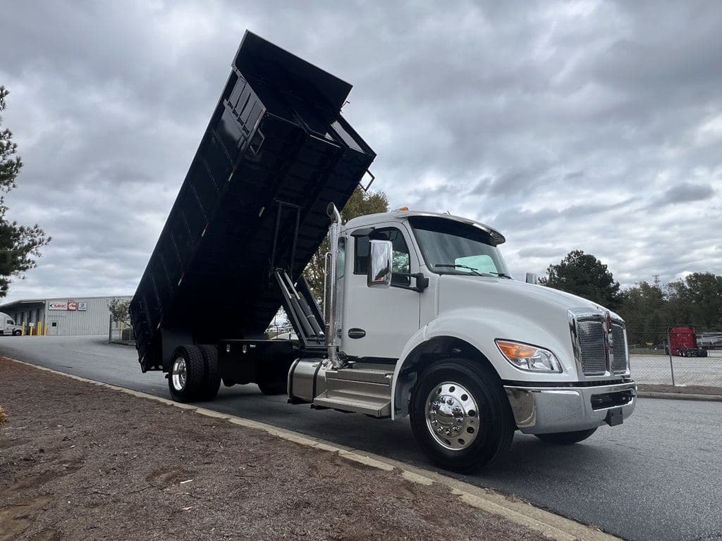 New 2026 KENWORTH T280 image 10