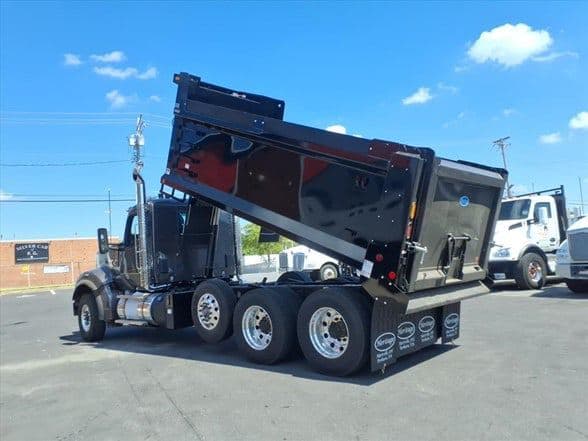 2026 Kenworth W990 image 8