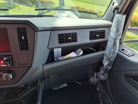 2025 Kenworth D5 image 14