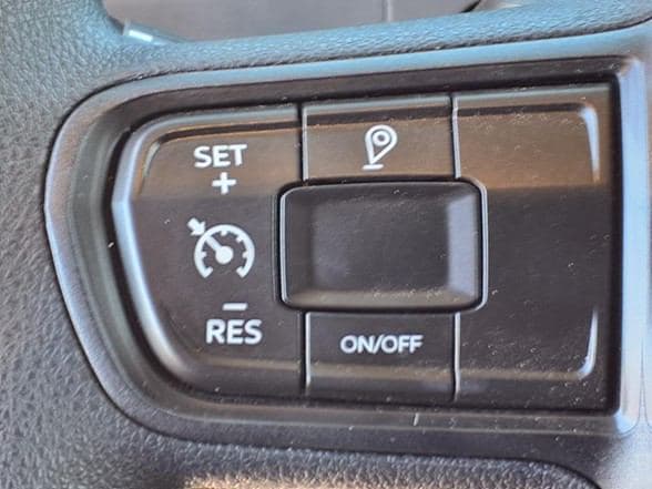 2025 Kenworth T880 image 24