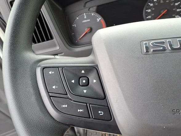 2024 Isuzu 3500 image 12