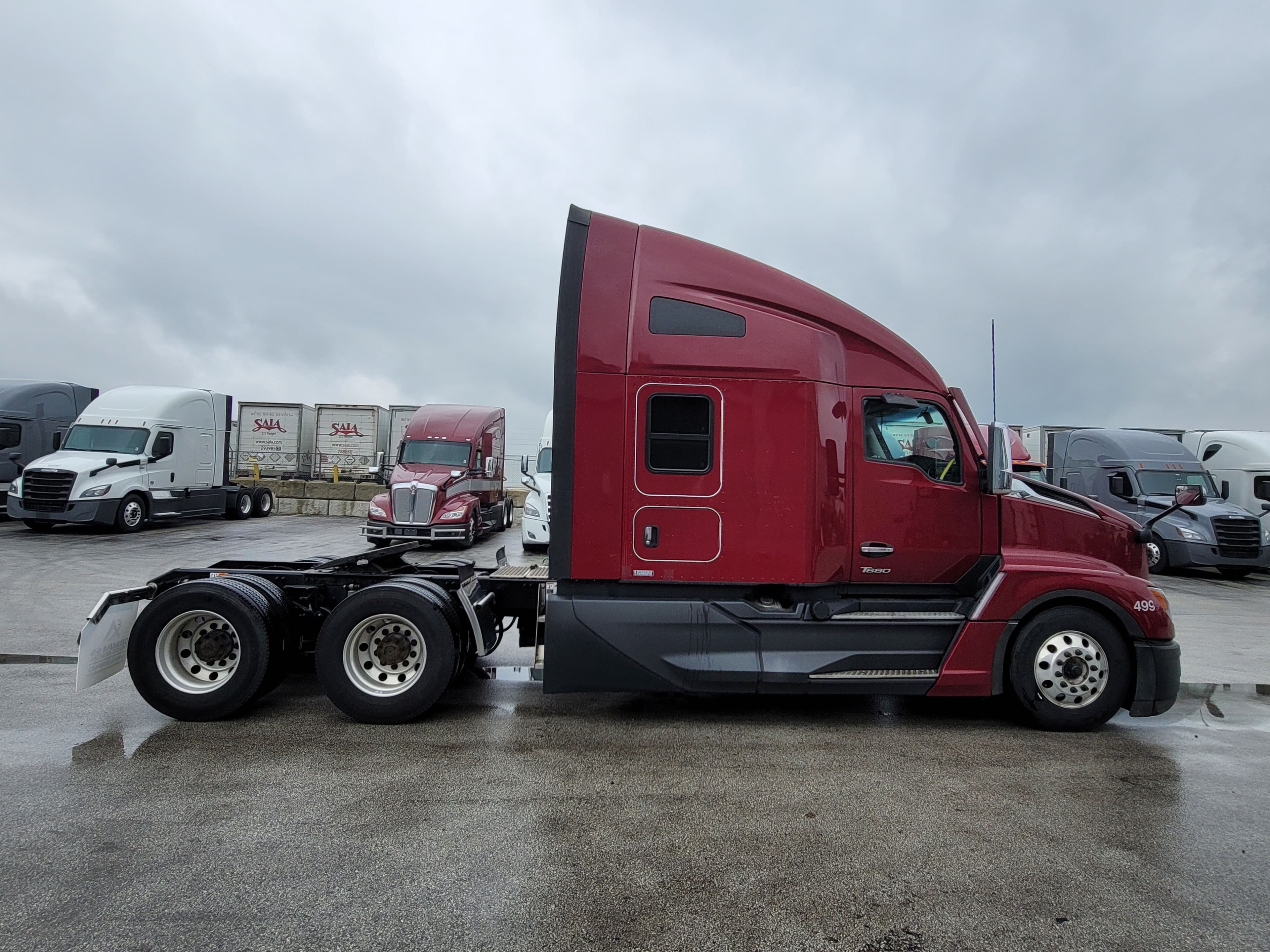 2023 Kenworth T680 image 4
