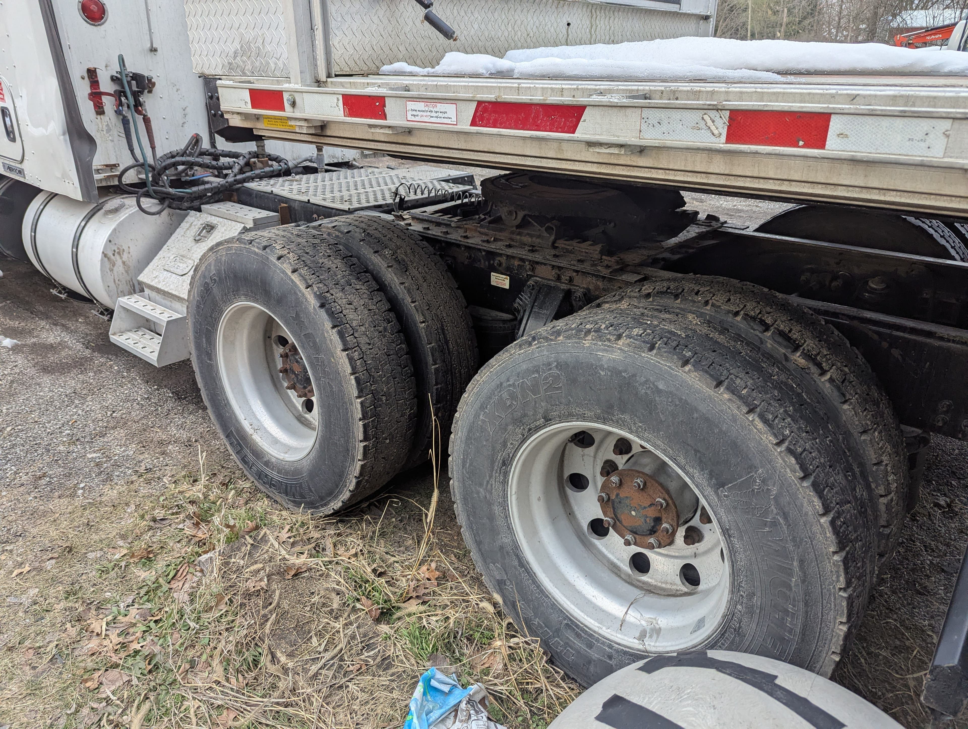 2014 Kenworth T6 Series image 5