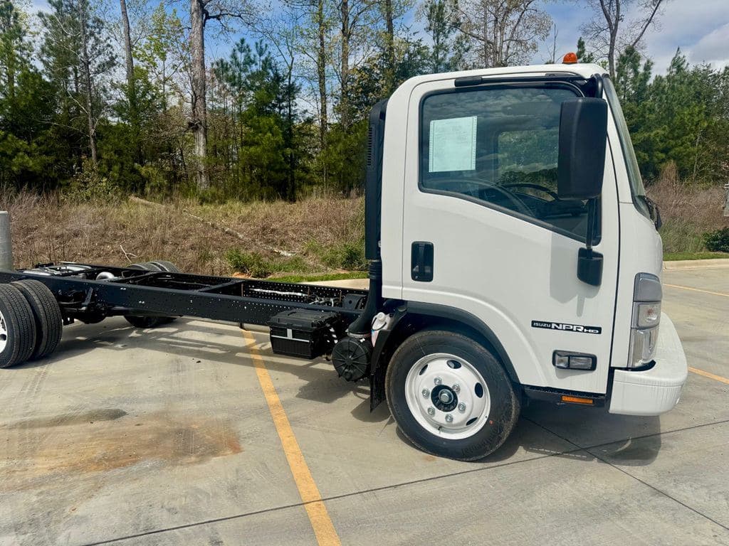 New 2026 ISUZU NPR-HD image 6