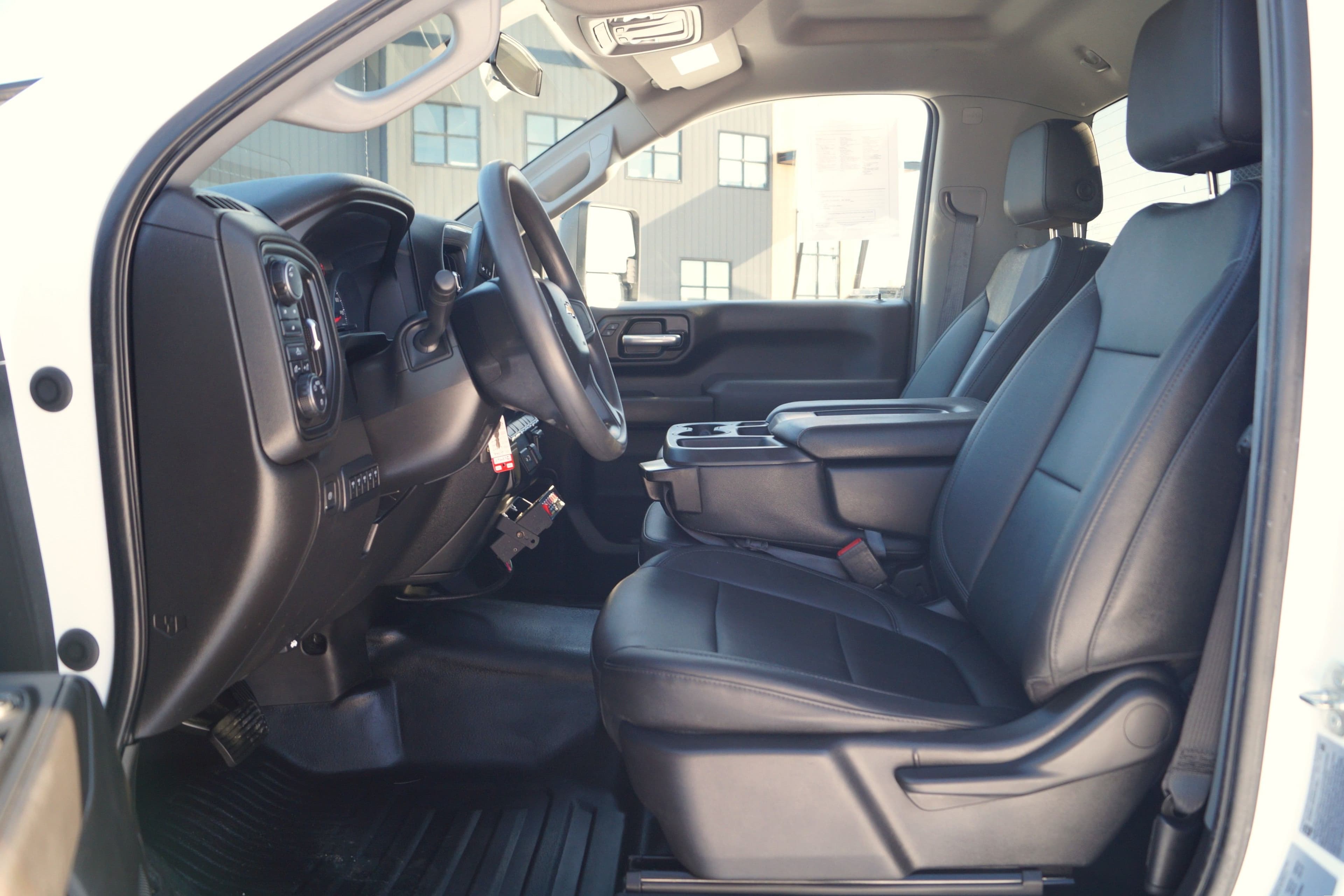 2022 Chevrolet Silverado 3500 HD - Service Utility Truck - 4WD 6.6L V8 Duramax image 12
