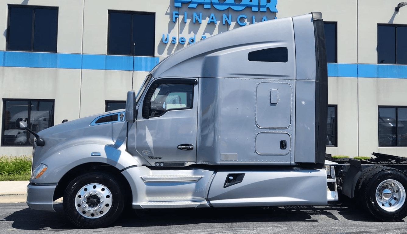 2020 Kenworth T680 image 3