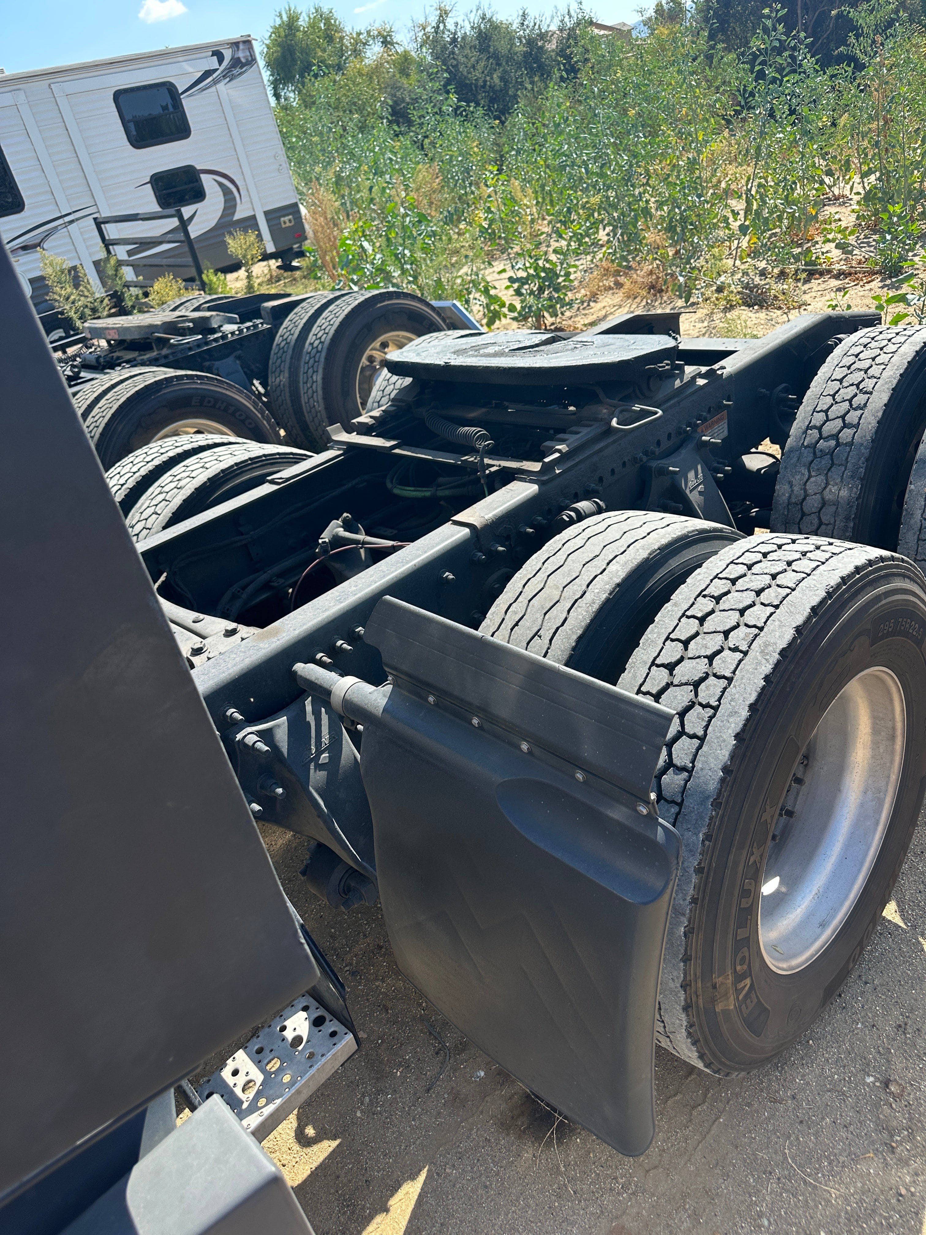 2019 Freightliner Cascadia image 4