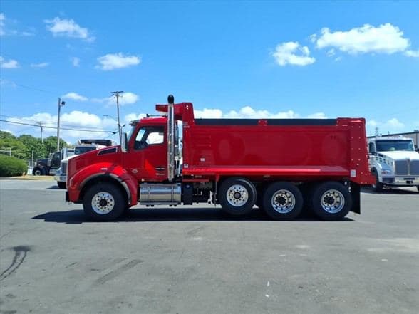 2026 Kenworth T880 image 8
