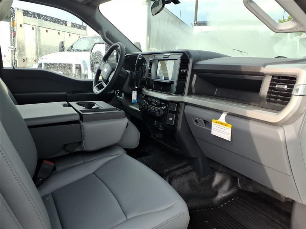 2026 Ford F550 SD XL image 16