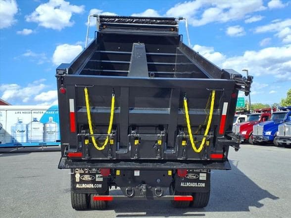 2026 Ford F750 SD image 7