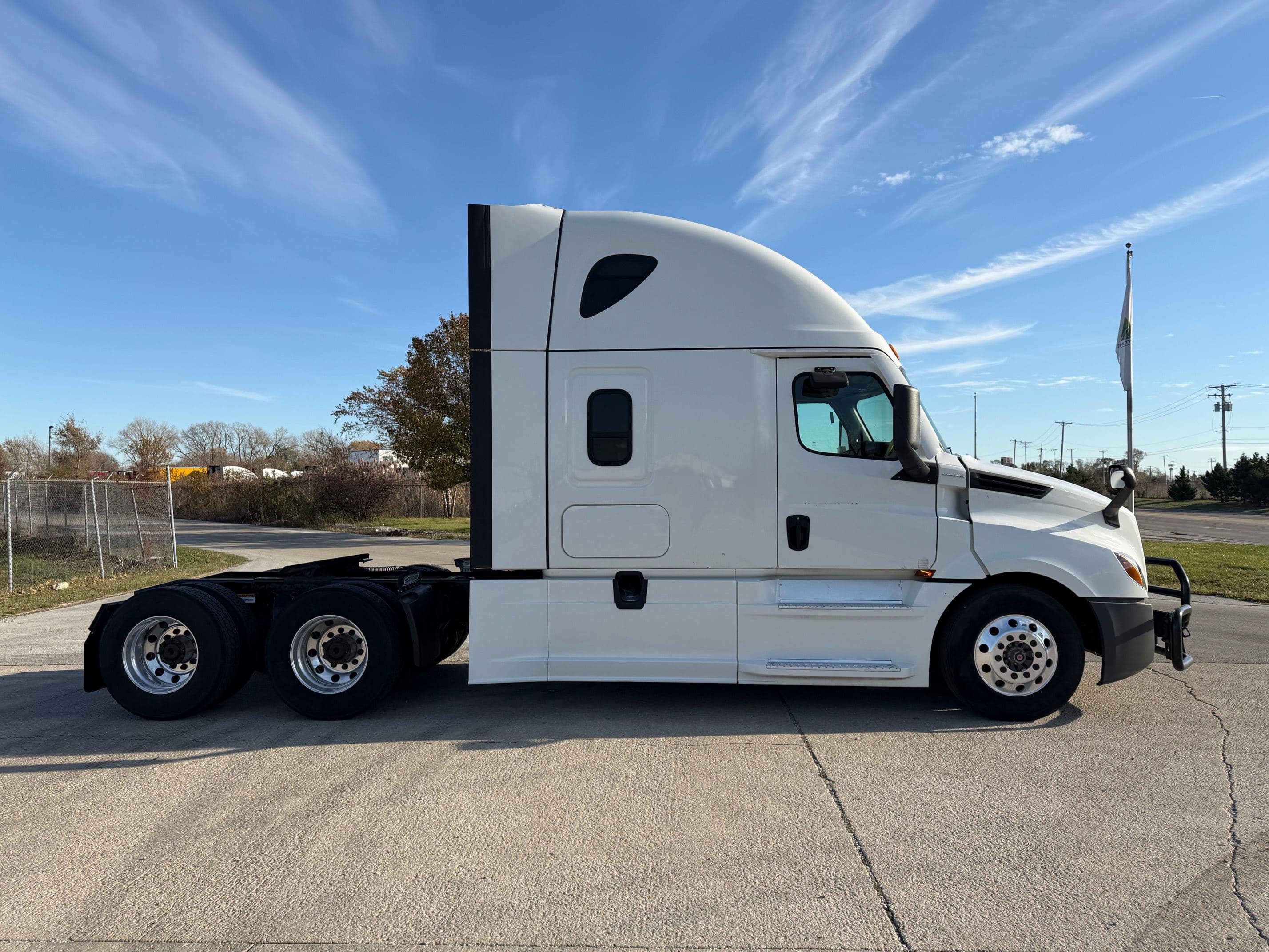 2021 Freightliner Cascadia image 4