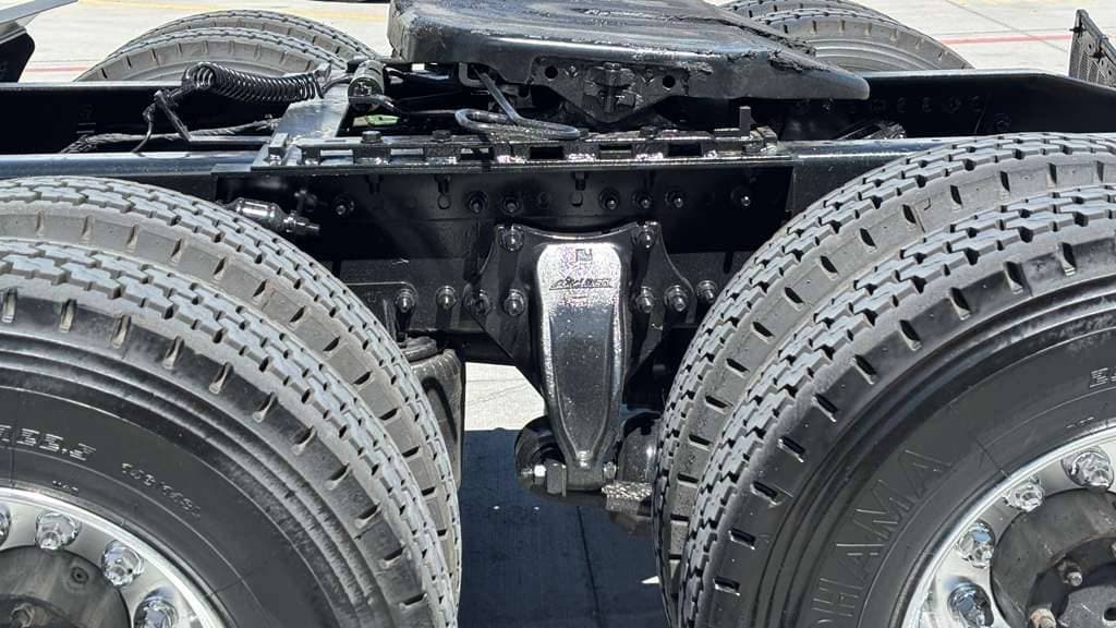 Used 2024 FREIGHTLINER PT126064ST image 4