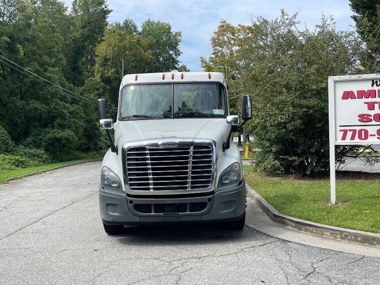2019 Freightliner Cascadia 125 image 8